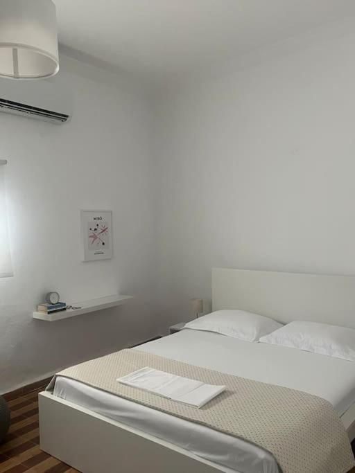 Cozy, Spacious, Newly Renovated Flat In Adamas Εξωτερικό φωτογραφία