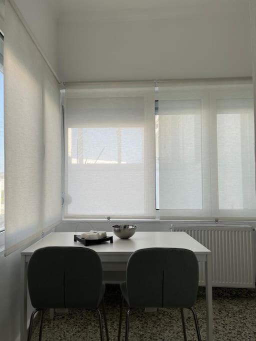 Cozy, Spacious, Newly Renovated Flat In Adamas Εξωτερικό φωτογραφία