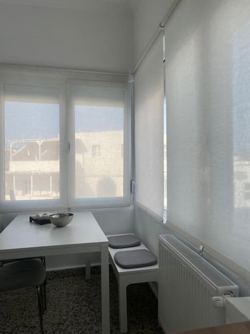 Cozy, Spacious, Newly Renovated Flat In Adamas Εξωτερικό φωτογραφία